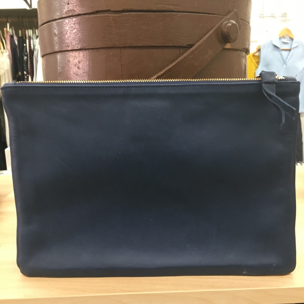 Clare V suede clutch - Picture 4 of 5